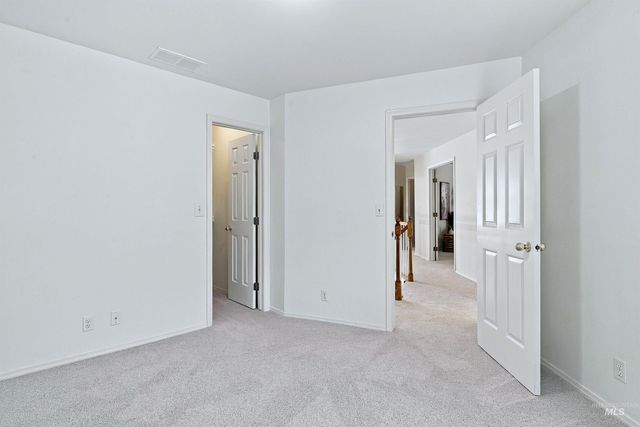 3706 N Lakegrove Pl, Boise, ID 83713