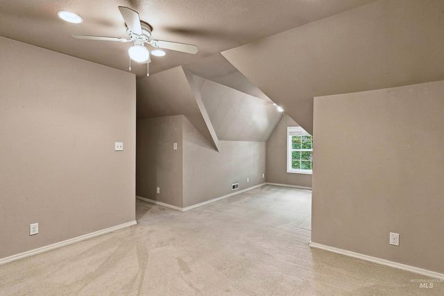 3706 N Lakegrove Pl, Boise, ID 83713