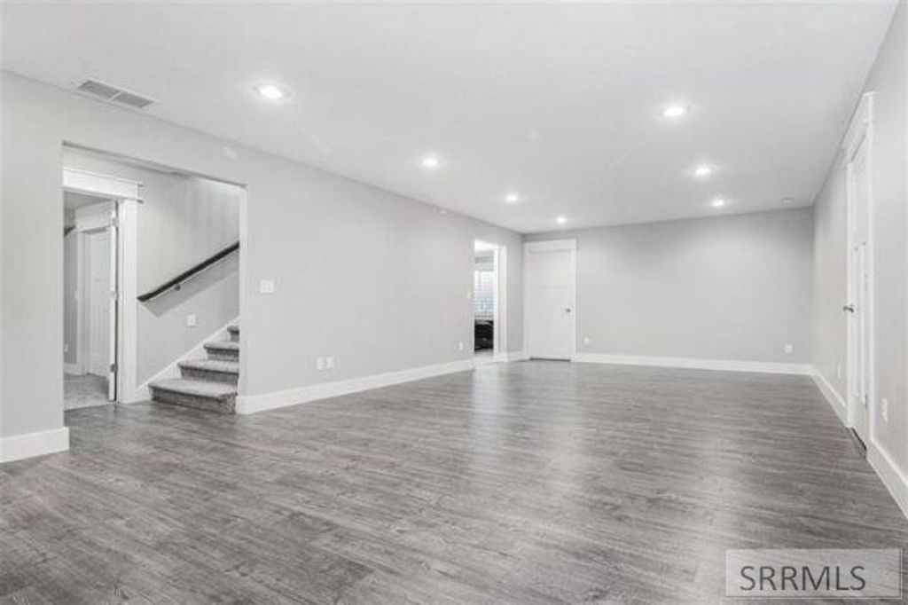 Image 8 of property listing at 484 Double Eagle, Pocatello, ID 83204