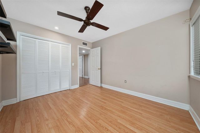 5973 WINDHOVER DRIVE E06, Orlando, FL 32819