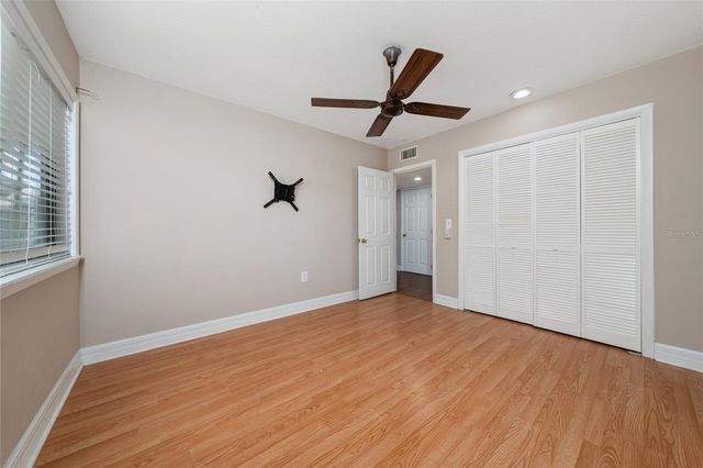 5973 WINDHOVER DRIVE E06, Orlando, FL 32819