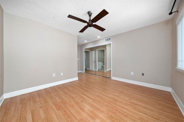 5973 WINDHOVER DRIVE E06, Orlando, FL 32819