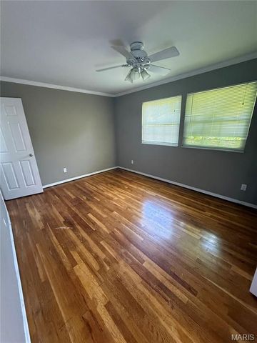 1328 Coppergate Lane, St Louis, MO 63138