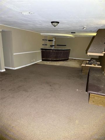 1328 Coppergate Lane, St Louis, MO 63138