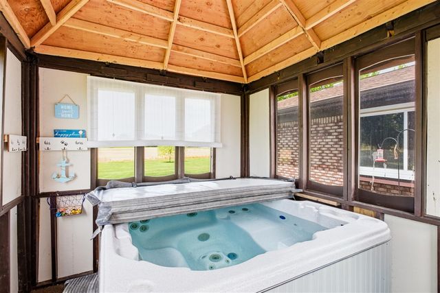 8149 Rattle Run Road, Columbus, MI 48063