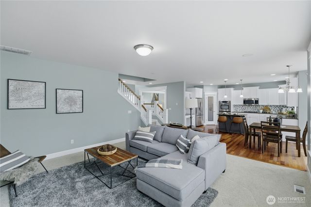 8318 131st Street Ct E, Puyallup, WA 98373