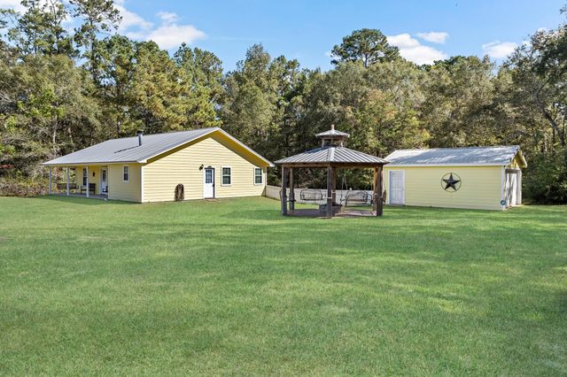 250 County Road 4750, Warren, TX 77664