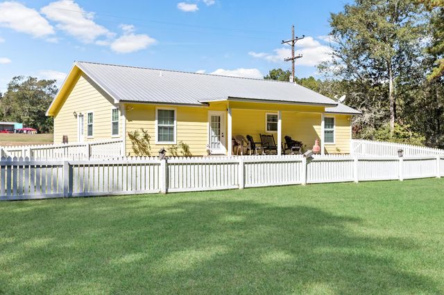 250 County Road 4750, Warren, TX 77664