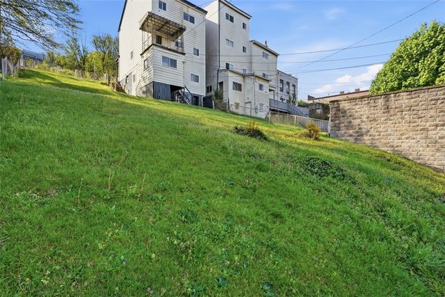3535 Bigelow Blvd, Polish Hill, PA 15213