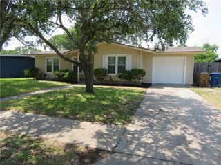 726 John Lee St, Corpus Christi, TX 78412