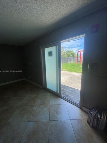 1926 Ramsey Dr, Lake Worth, FL 33461