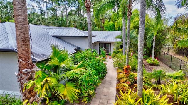 1441 25th ST SW, Naples, FL 34117