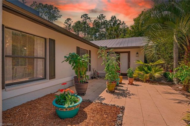 1441 25th ST SW, Naples, FL 34117