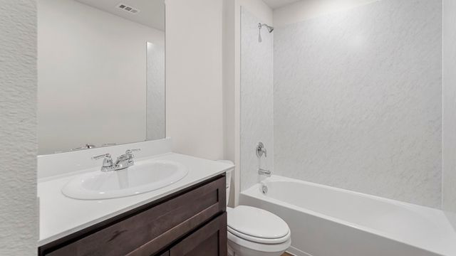 211 Desert Willow Drive, Royse City, TX 75189