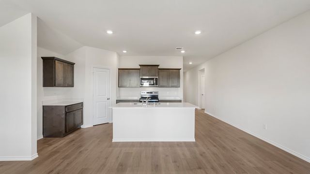 211 Desert Willow Drive, Royse City, TX 75189