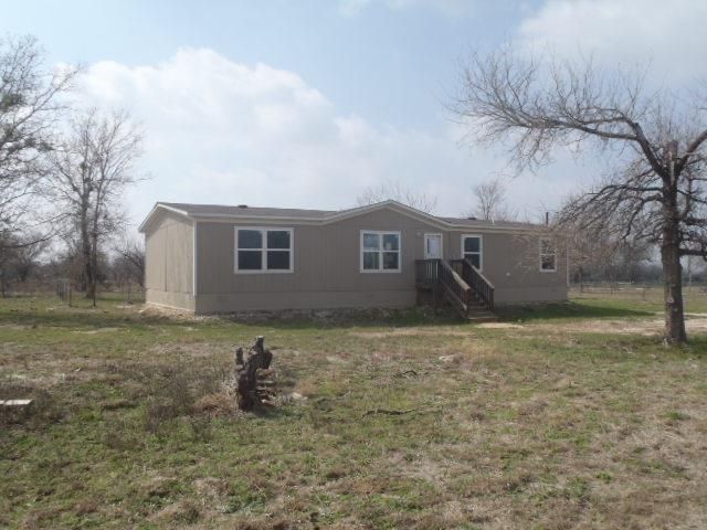 1580 Pooley RD, Kingsbury, TX 78638