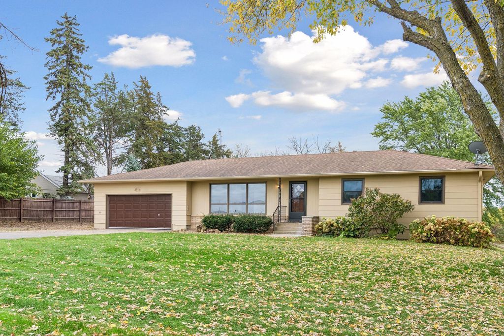 8775 Airport Road, Waconia, MN 55387 — exterior