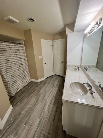 18240 Fenske Road, Cypress, TX 77433