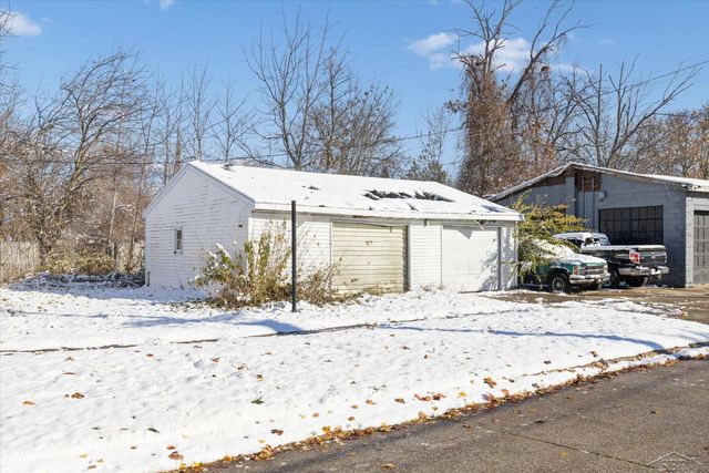 1122 Miller Street, Saginaw, MI 48602