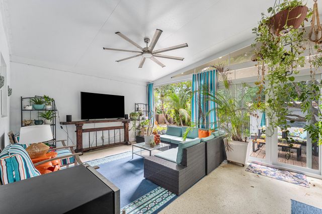 1455 NE 4th Avenue, Boca Raton, FL 33432