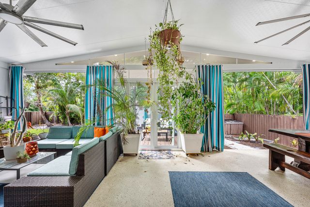 1455 NE 4th Avenue, Boca Raton, FL 33432