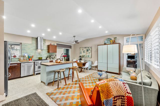 1455 NE 4th Avenue, Boca Raton, FL 33432