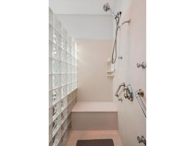 6030 W Colorado Ln, Lakewood, CO 80232