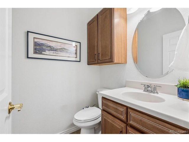 6030 W Colorado Ln, Lakewood, CO 80232