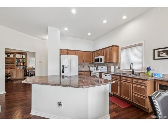 6030 W Colorado Ln, Lakewood, CO 80232