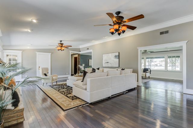 4902 19th Street, Lubbock, TX 79407