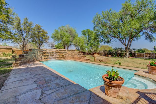 4902 19th Street, Lubbock, TX 79407