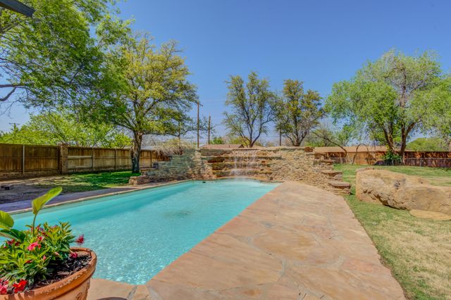 4902 19th Street, Lubbock, TX 79407