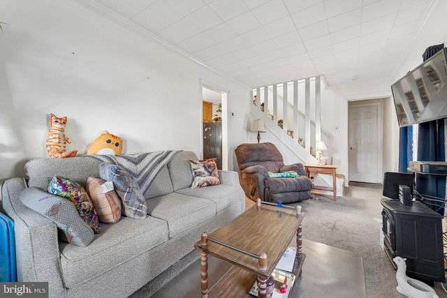 309 E DUTTON MILL RD, Brookhaven, PA 19015