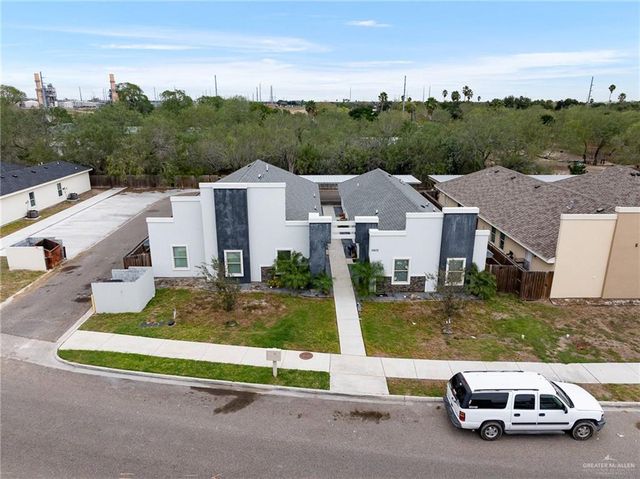2805 Larkspur Avenue, Edinburg, TX 78541