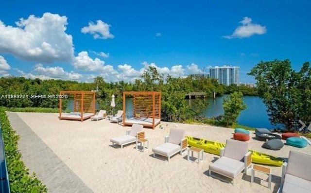 16385 Biscayne Boulevard 2702, North Miami Beach, FL 33160