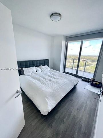 16385 Biscayne Boulevard 2702, North Miami Beach, FL 33160