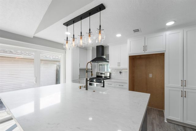 9327 Golden Sunshine Drive, Houston, TX 77064