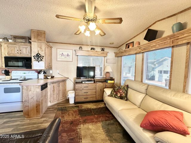 930 S NICKEL Drive, Apache Junction, AZ 85119