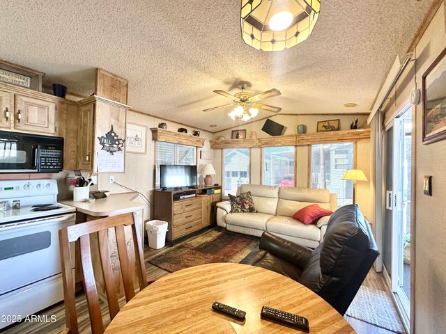 930 S NICKEL Drive, Apache Junction, AZ 85119