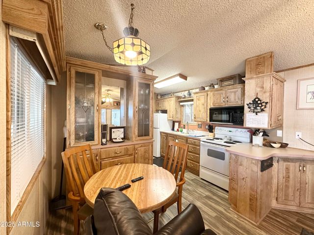 930 S NICKEL Drive, Apache Junction, AZ 85119