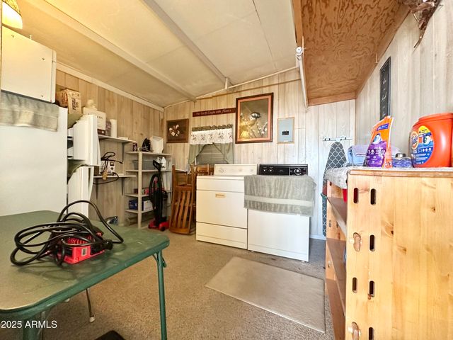 930 S NICKEL Drive, Apache Junction, AZ 85119