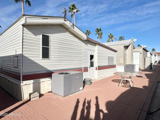 930 S NICKEL Drive, Apache Junction, AZ 85119