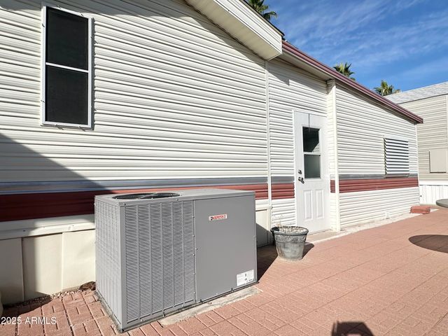 930 S NICKEL Drive, Apache Junction, AZ 85119