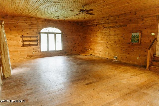 790 Farmingdale Road, Jackson, NJ 08527