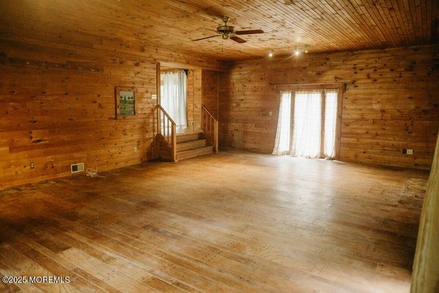 790 Farmingdale Road, Jackson, NJ 08527