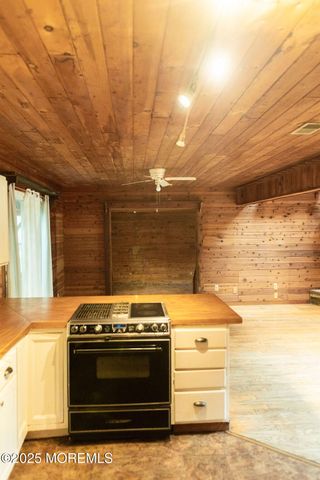 790 Farmingdale Road, Jackson, NJ 08527