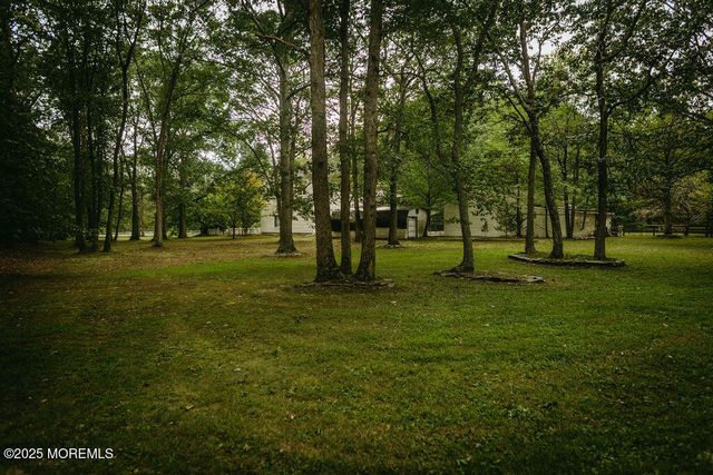 790 Farmingdale Road, Jackson, NJ 08527