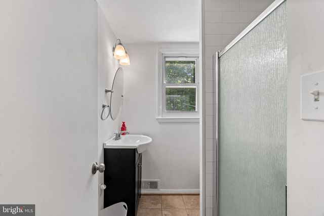 415 BAYLOR RD, Glen Burnie, MD 21061