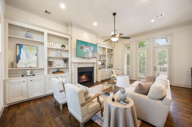 310 W Bell Street, Houston, TX 77019