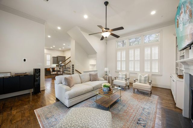 310 W Bell Street, Houston, TX 77019